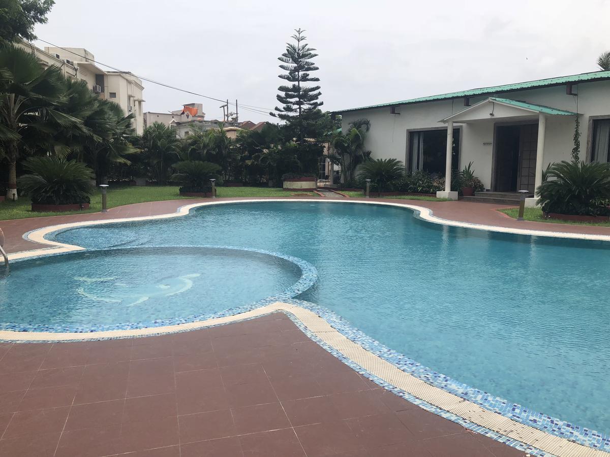 Chanakya Bnr Hotel Puri Exterior foto